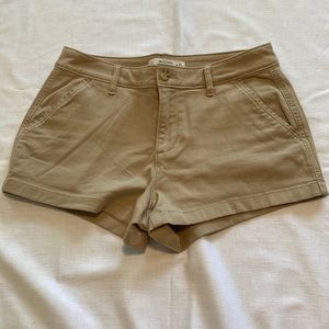 Abercrombie kaki shirt size 4